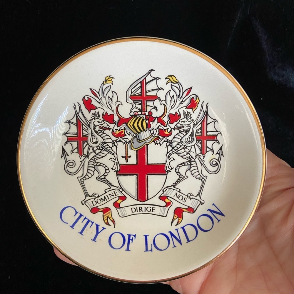 💜 Vintage CITY OF LONDON Coats of Arms Souvenir Trinket Plate